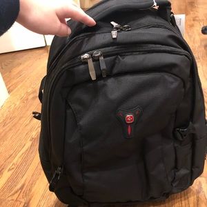 *NWT* Wenger 16” Backpack
